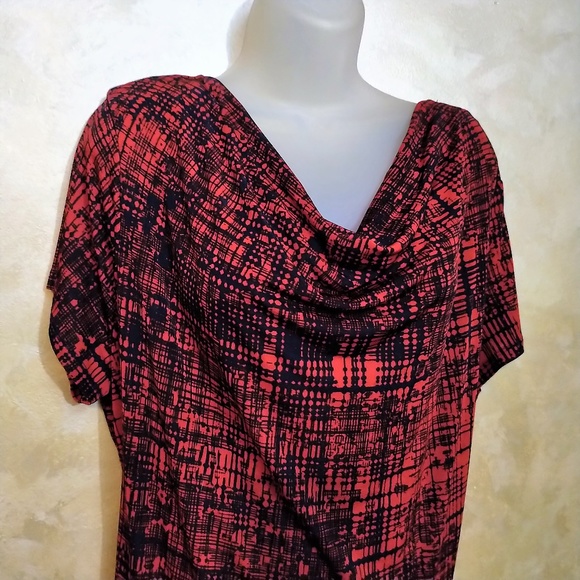 Soft Draped Front Top Like New XXL - Picture 2 of 5